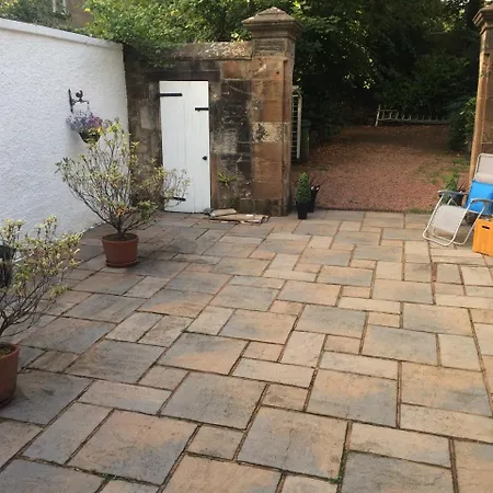 Newhall Glasgow Exterior photo